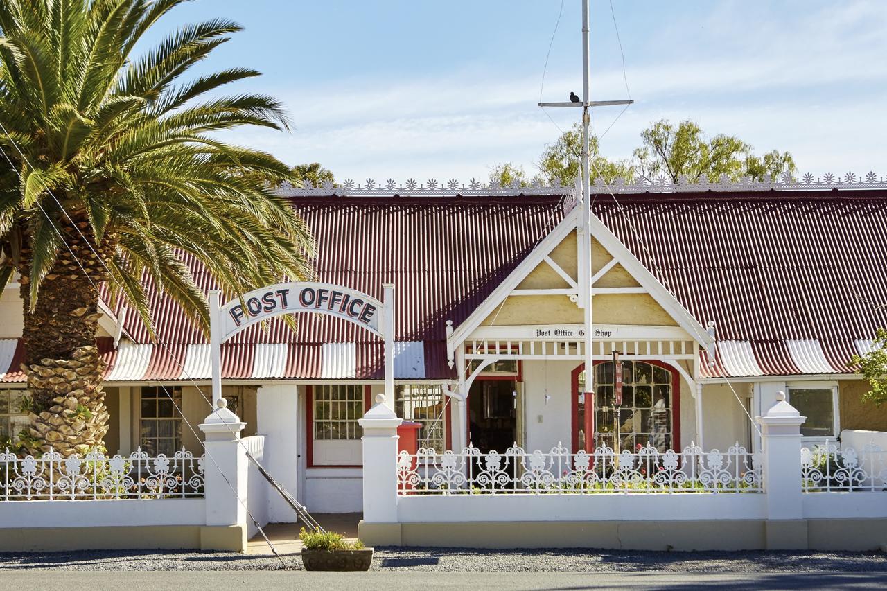 Lord Milner Hotel Matjiesfontein Bagian luar foto
